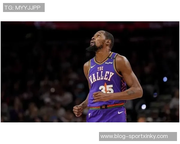 火箭球员申京关键时刻表现出色杜兰特紧随其后展现高效得分能力 火箭球员申京关键时刻表现出色杜兰特紧随其后展现高效得分能力